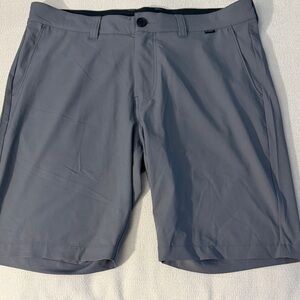 NWOT Men's Travis Mathew Short